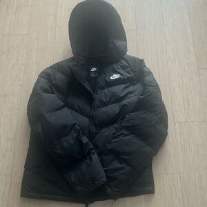 Nike Sportswear Lightweight Synthetic Fill Hooded Jacket Boys XL